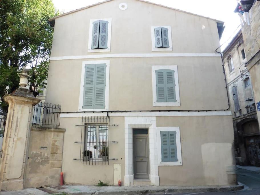 Bel Appartement Dans Centre Historique Avignon Bagian luar foto